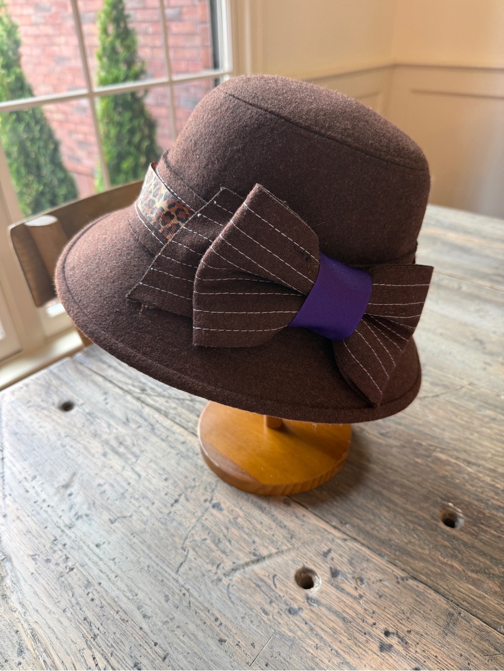 Magid Black Felt Hat with Subtle Texture